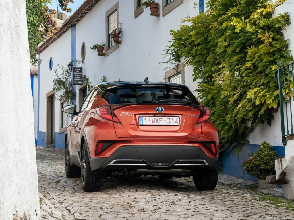 - 4 1 1024x768 - Toyota C-HR Hybrid: Potešenie z dokonalosti