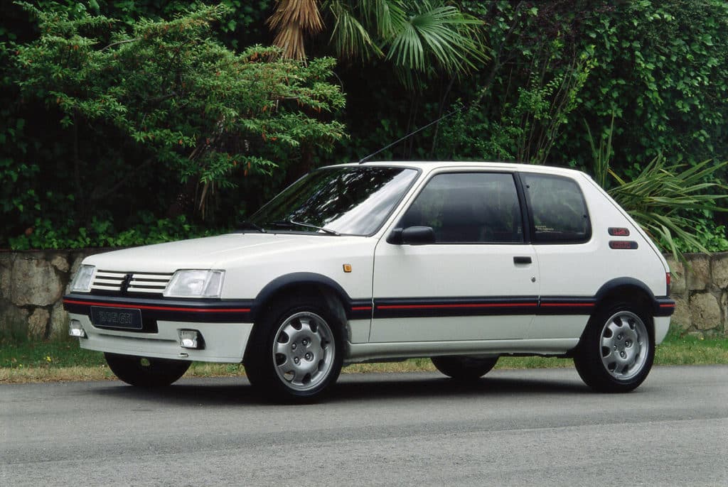 - 4 3 1024x686 - Peugeot 205: Číslo, ktoré sa stalo legendou!